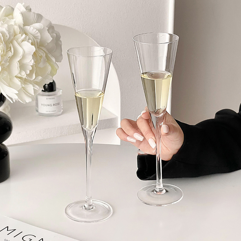 Champagne Flute Pair - フランスのロマンチックな儀式用シャンパングラスとワイングラス、高級クリスタルガラスのペア、ステムグラス、赤ワイングラス