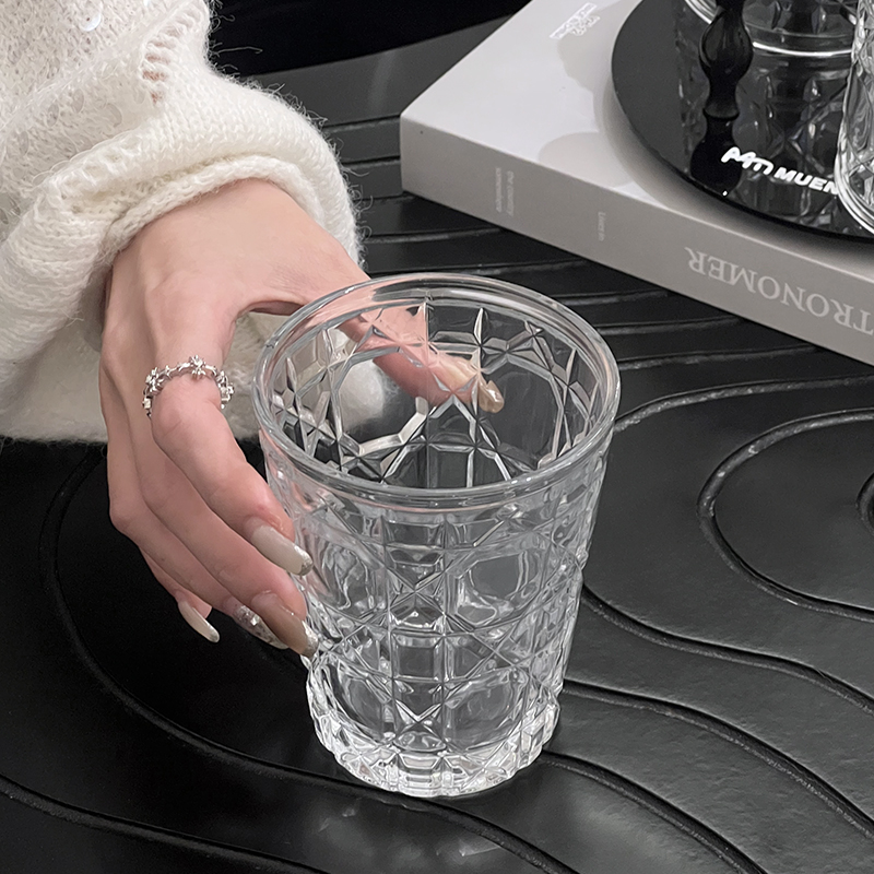 ヴィンテージダイヤモンドパターンのグラス,2ピース,310m - Wine To Beer To Liquor のレビューと価格