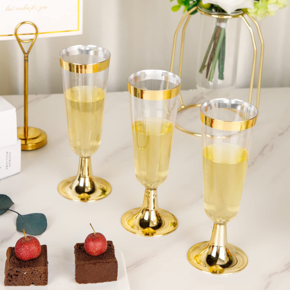 50 個 5 オンス使い捨てワインカップパーティープラスチッ - Champagne Flute Pair のレビューと価格