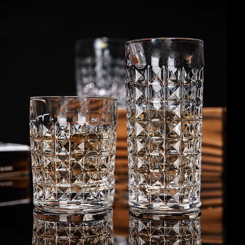 古典的なスコッチグラスギフト 1 個ダイヤモンドレリーフガラ - Wine Vodka Beer のレビューと価格